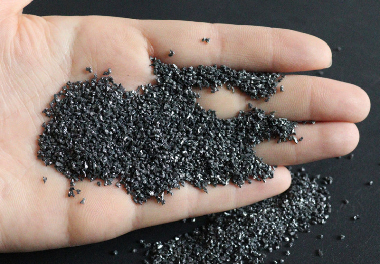 Low price 98.5% sic black carborundum sand abrasive material emery grains powders emery grit 60 800