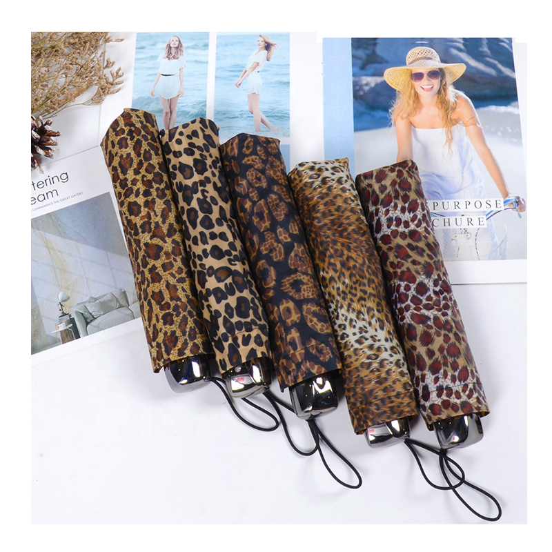 Happy Swan plastic handle manual open 1 dollar cheapest  3 fold polyester sexy girl  leopard umbrella wholesale