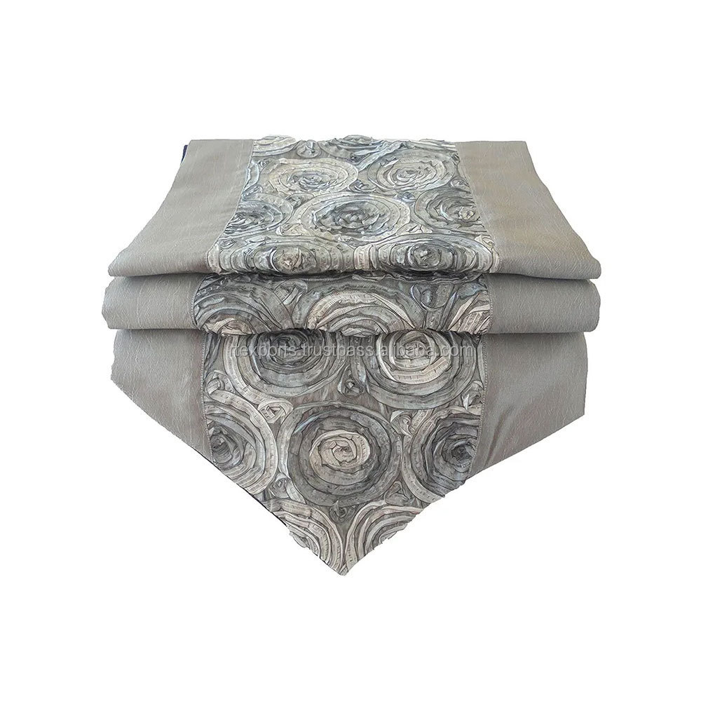 New Arrival Latest Design Top Selling Custom Size 100% Cotton Table Runner at Wholesale Price