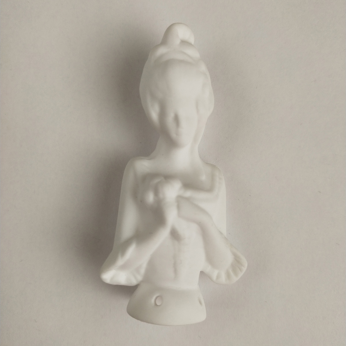 Porcelain blanks for doll making lady half-body 8cm wholesale from manufacturer hand-made doll parts