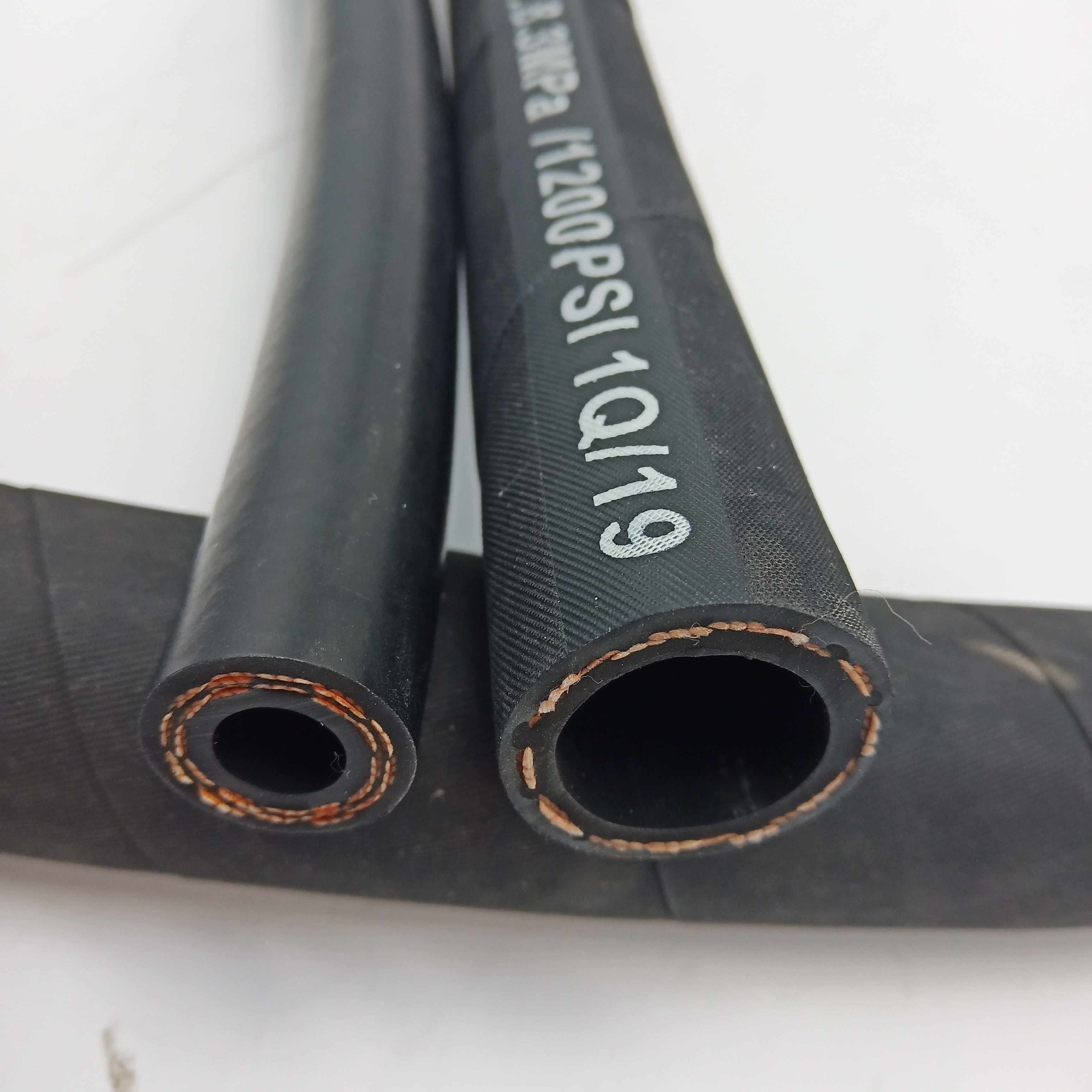 High Tensile Fiber Braided Reinforced DIN EN 854 R3 R6 Fuel Oil Hydraulic Rubber Hose