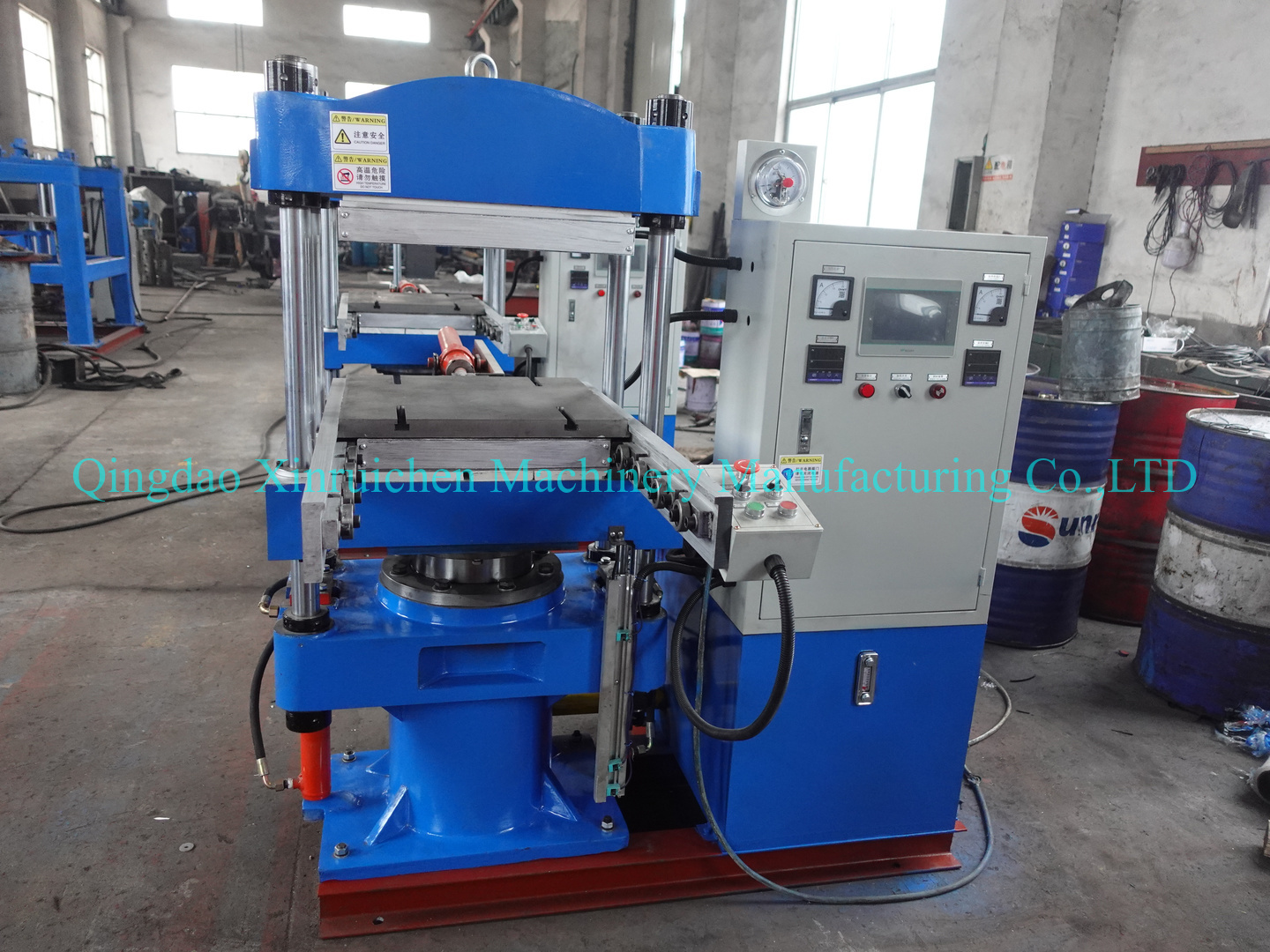 100Tons Pvc Key Chain Dispensing Machine Silicone Rubber Patch Making Machine pvc molding machine