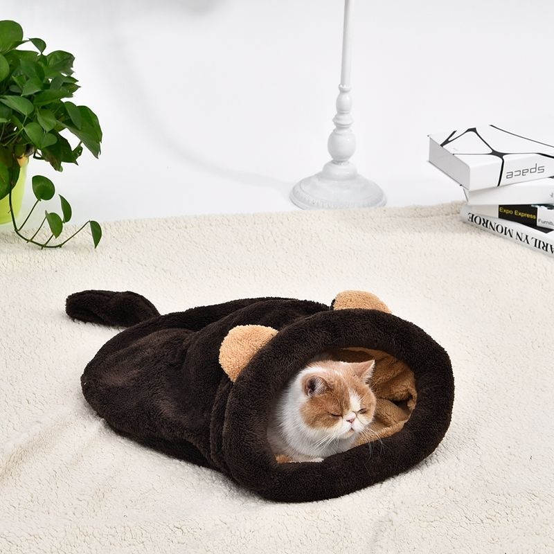 Ready to Ship Factory Price Cat Cute Bag Warm Pet Bags Cat Slipper Shape Kitten Pad Bed House Coral Fleece Sleeping Cat Bag