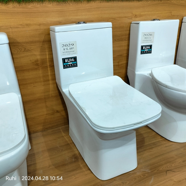 High Quality Siphonic One Piece Toilet Ceramic Wc S Trap Toilet Set inodoros modernos Water Closet