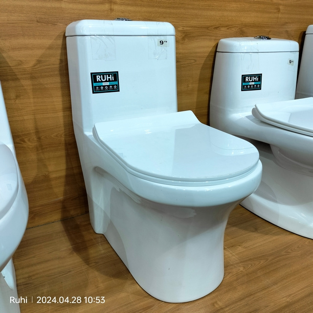 New Design Modern Bathroom Commode Australian Standard Tall Toilet one Pieces Sanitaryware