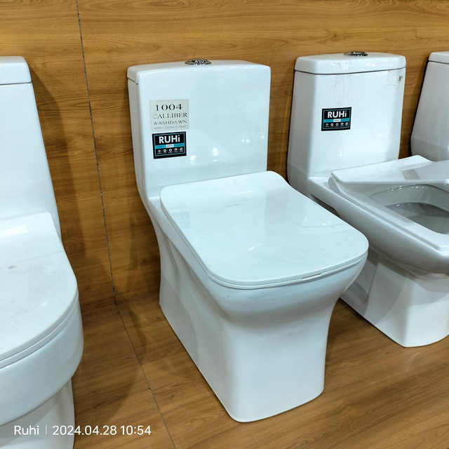 High Quality Siphonic One Piece Toilet Ceramic Wc S Trap Toilet Set inodoros modernos Water Closet