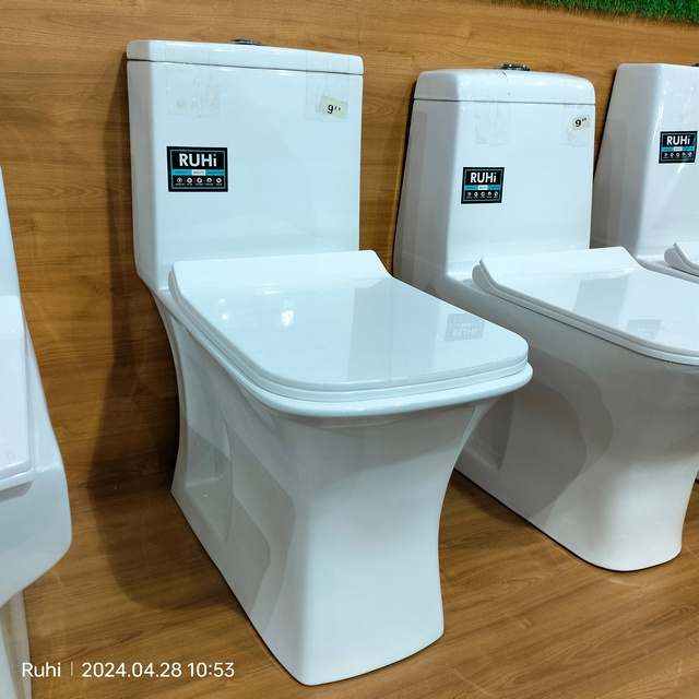 High Quality Siphonic One Piece Toilet Ceramic Wc S Trap Toilet Set inodoros modernos Water Closet