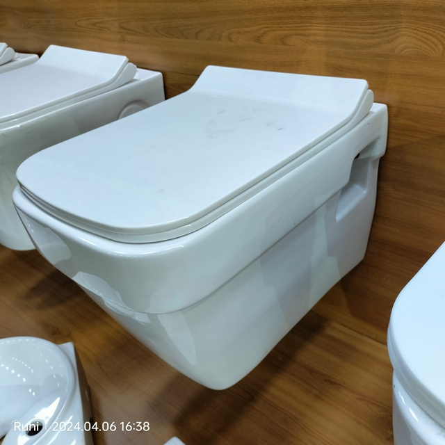 india supplier European senior wall hung toilet, bathroom ceramic wall mounted toilet for bathroom