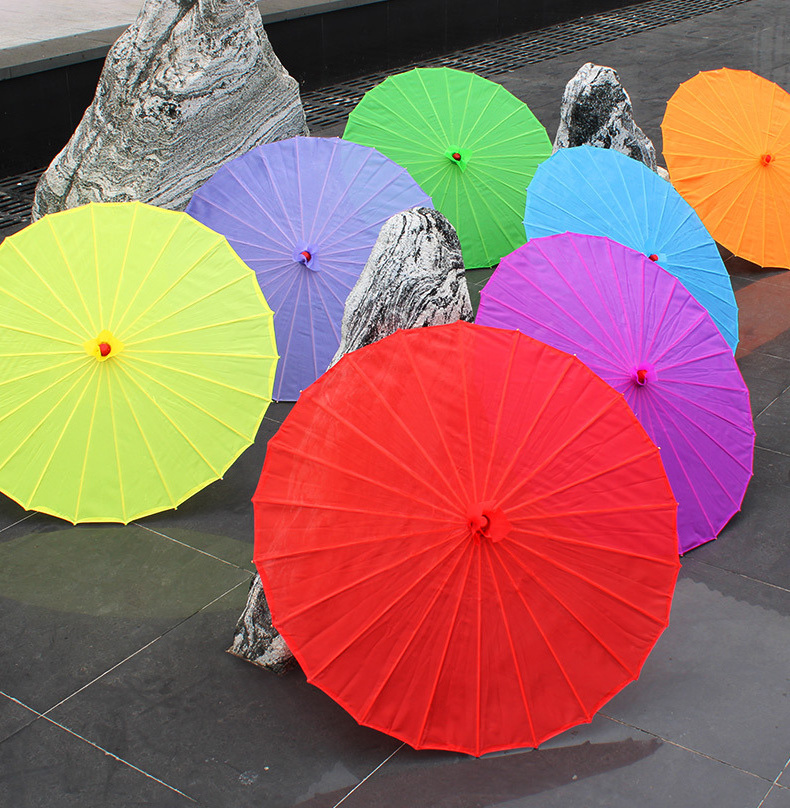 DD1782 Elegant Silk Oiled Paper Umbrellas Handmade Craft Red Ceiling Wedding Decorations Props Parasol Chinese Umbrella