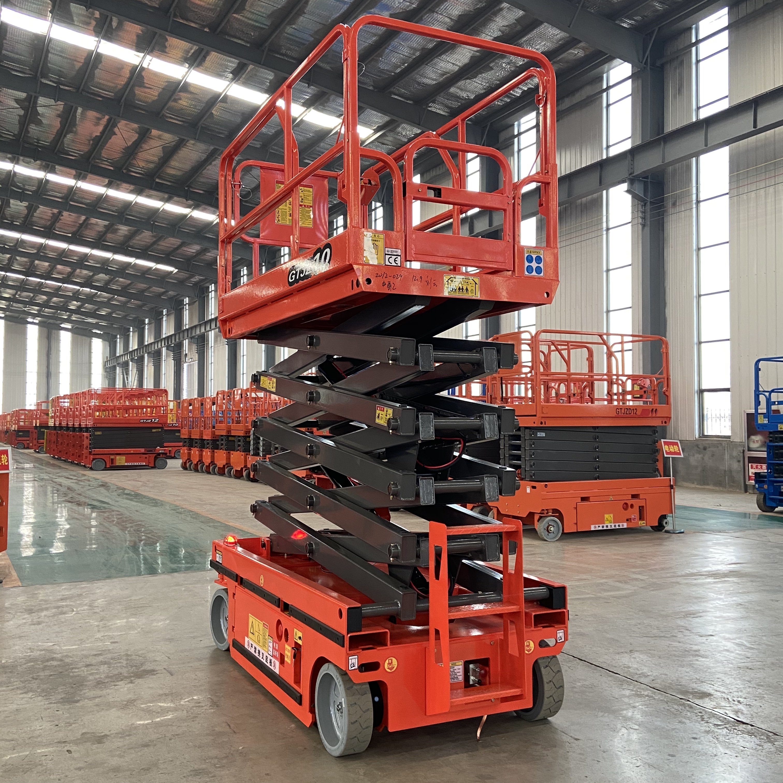 self propelled electric mini scissor lift/hydraulic scissor lift