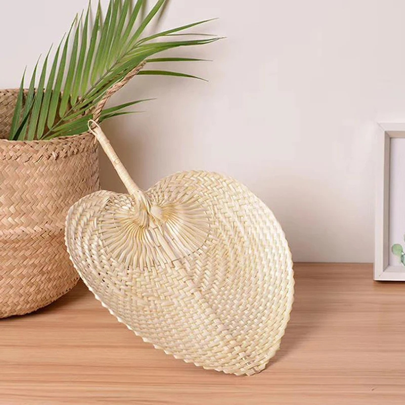 Natural Viet Nam Bamboo Craft Weave Hand Fan Heart/ Handwoven Personalized Palm Hand Fans Rattan Raffia Fan