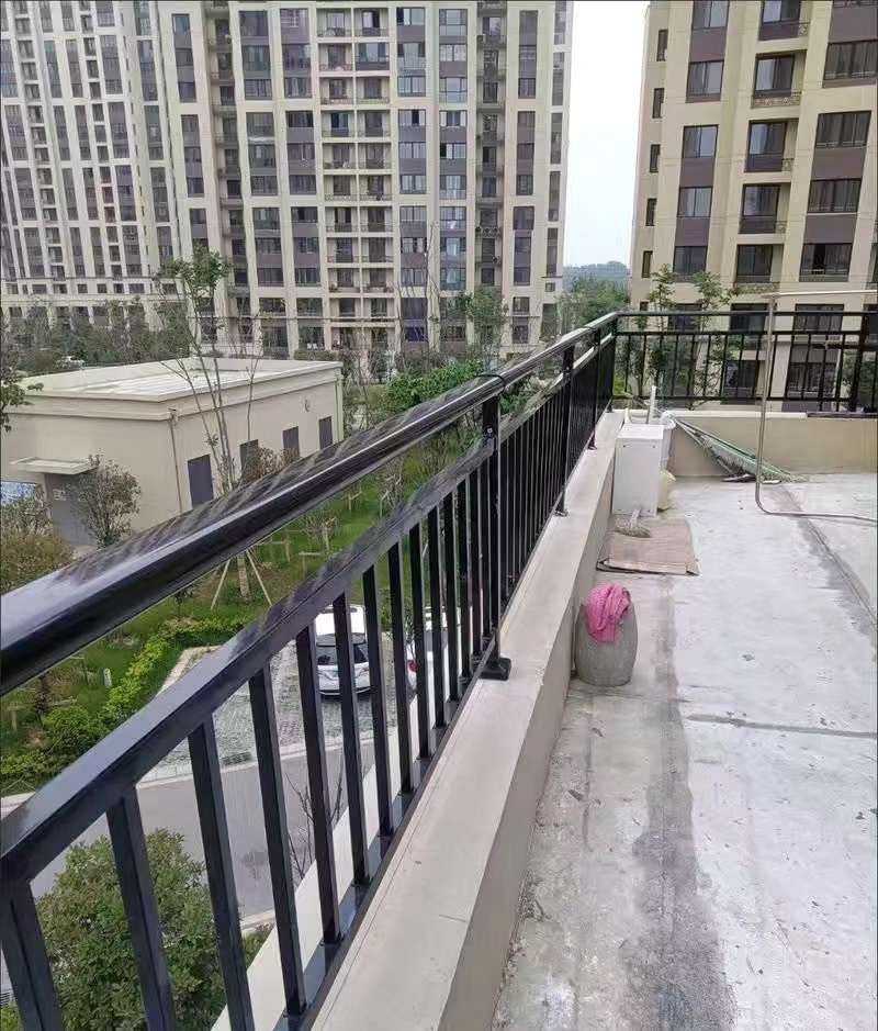 Factory direct sales stainless steel guardrails home villa balcony guardrails indoor and outdoor safety fences