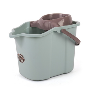 High Quality Household Plastic Water Buckets Comfortable Handle Mop Bucket with Wheels