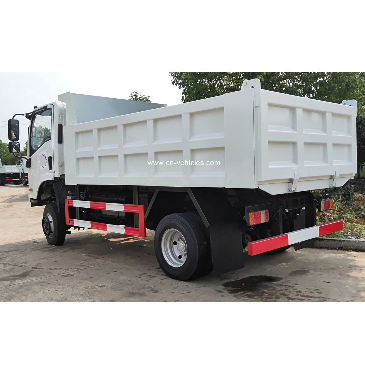 Isuzu 4x4 Truck Price 6 ton Diesel Engine Mini Tipper Dump Trucks for sale