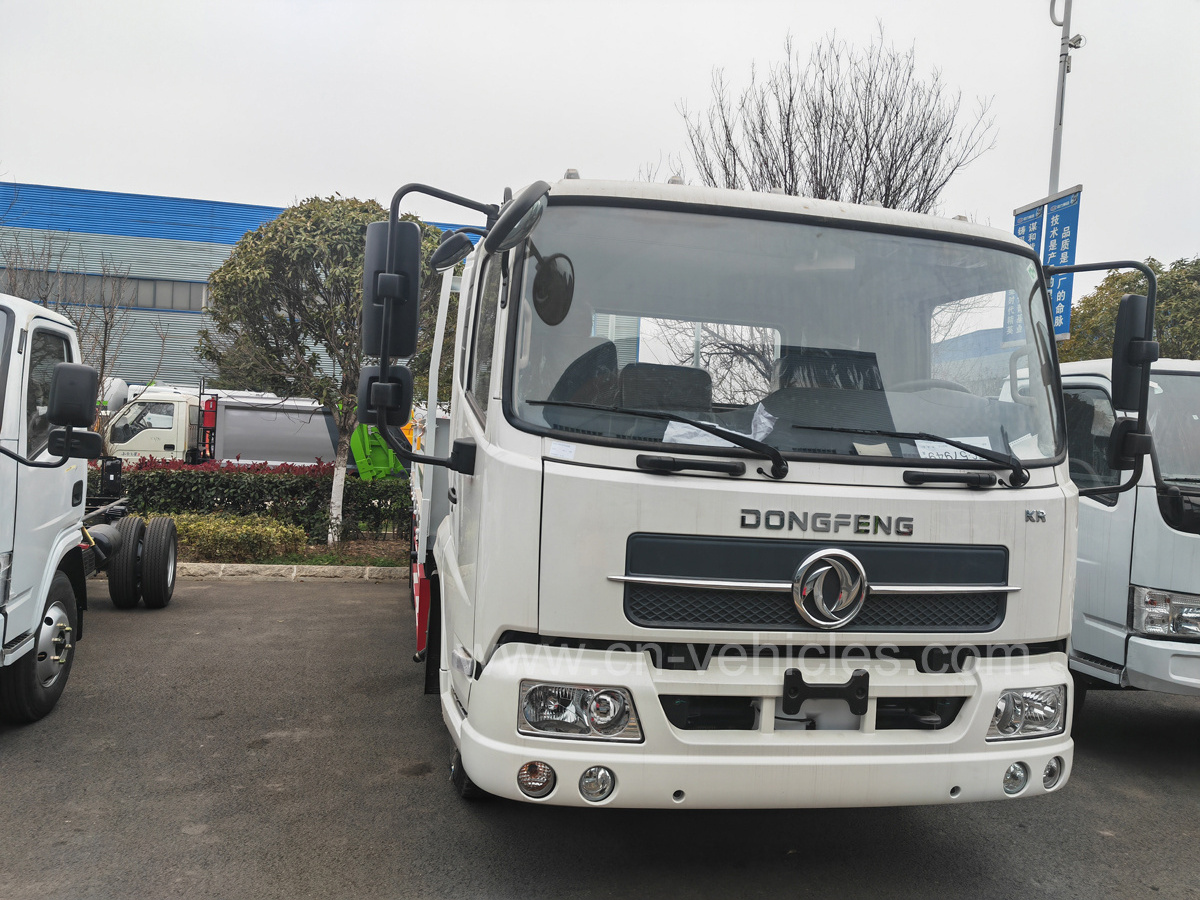 Dongfeng KR Lorry Truck Stake Flatbed Fence Truck 4X2 Diesel Mini Light Cargo Truck