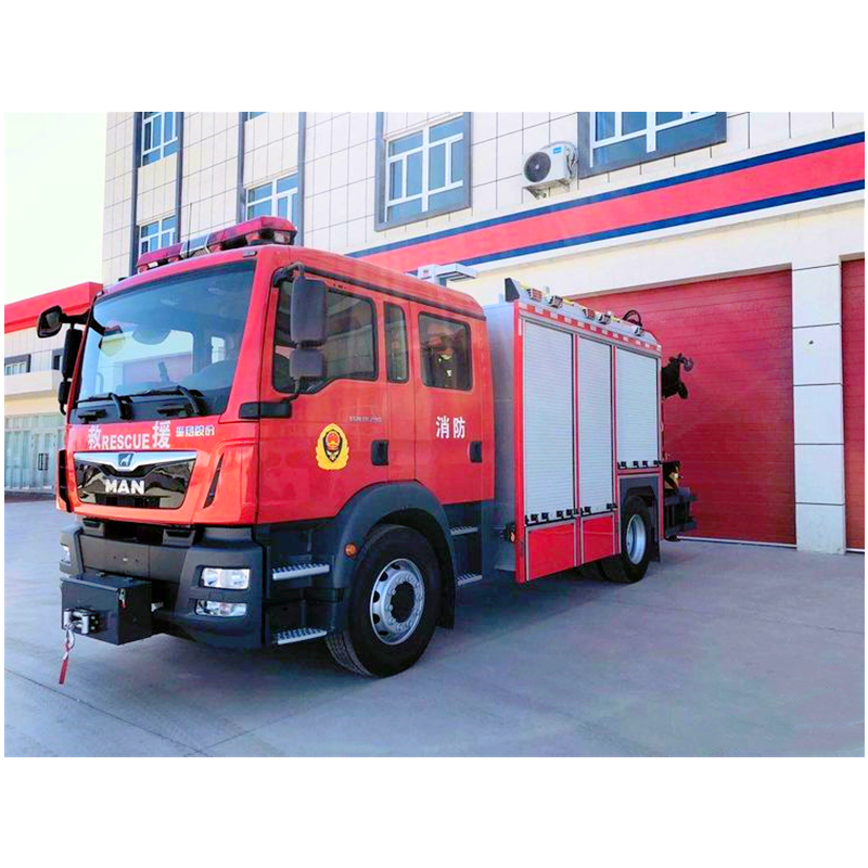 New MAN 8000 Liter 3m3 Water Tank ISUZU HOWO 4X2 6X4 Fire Fighting Truck on Sale with Best Price