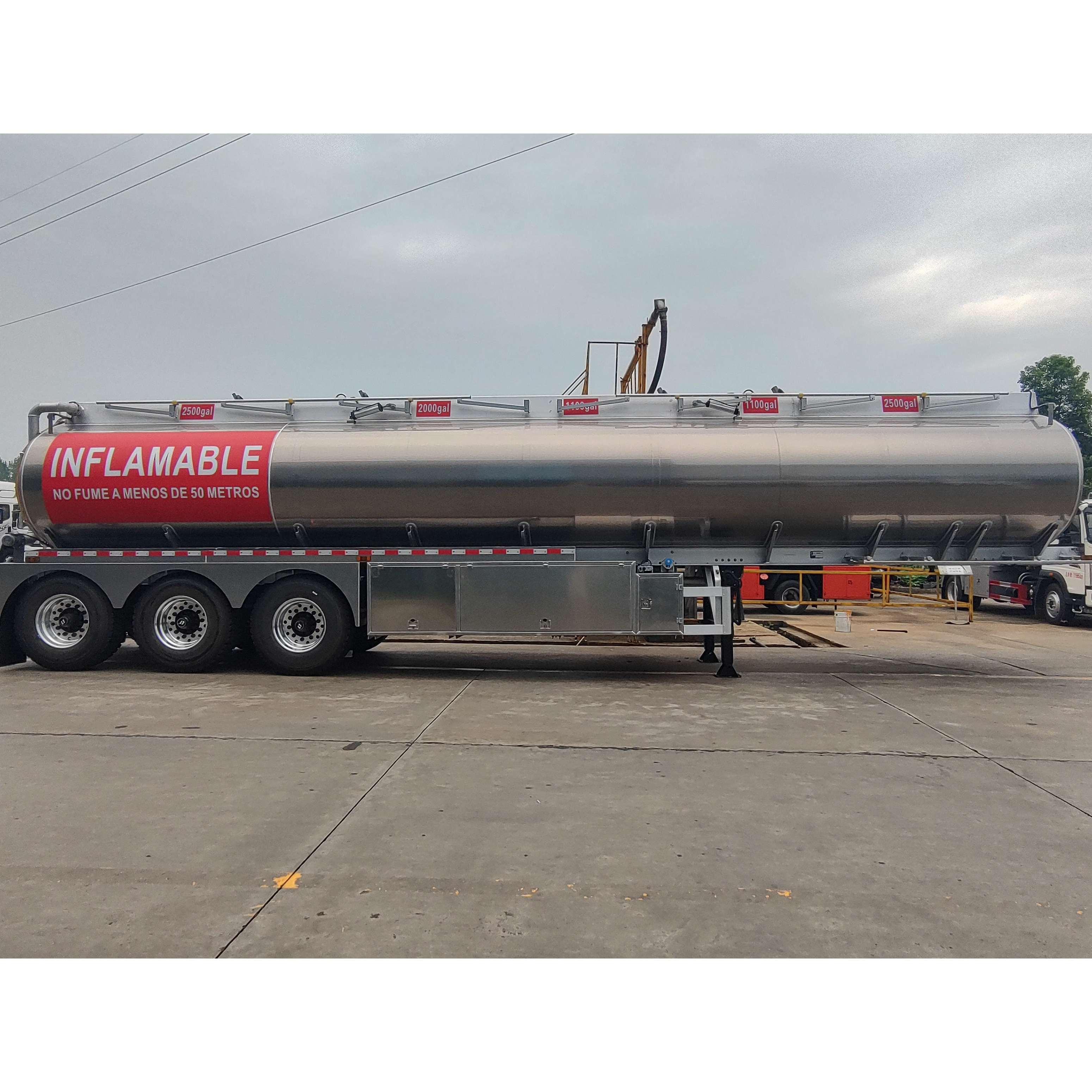 3 Axles 25000L Stainless Steel/Aluminum Alloy Tanker Truck Semi Trailer for Oil/Fuel/Diesel/Gasoline/Crude/Water/Milk Trans