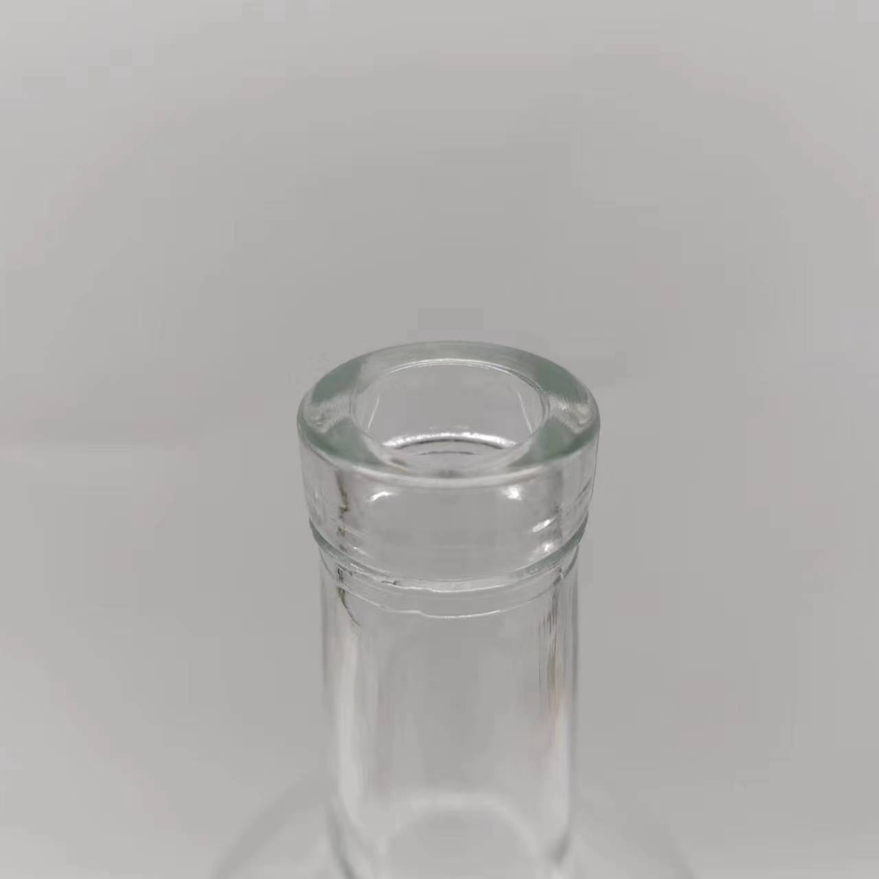 1 gallon glass bottles clear vodka bottles glass spirit bottles wholesale