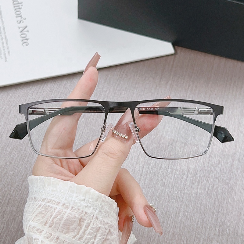 2024 Classic photochromic glasses for men Blue Light Blocking Glasses Optical Frames photo gray