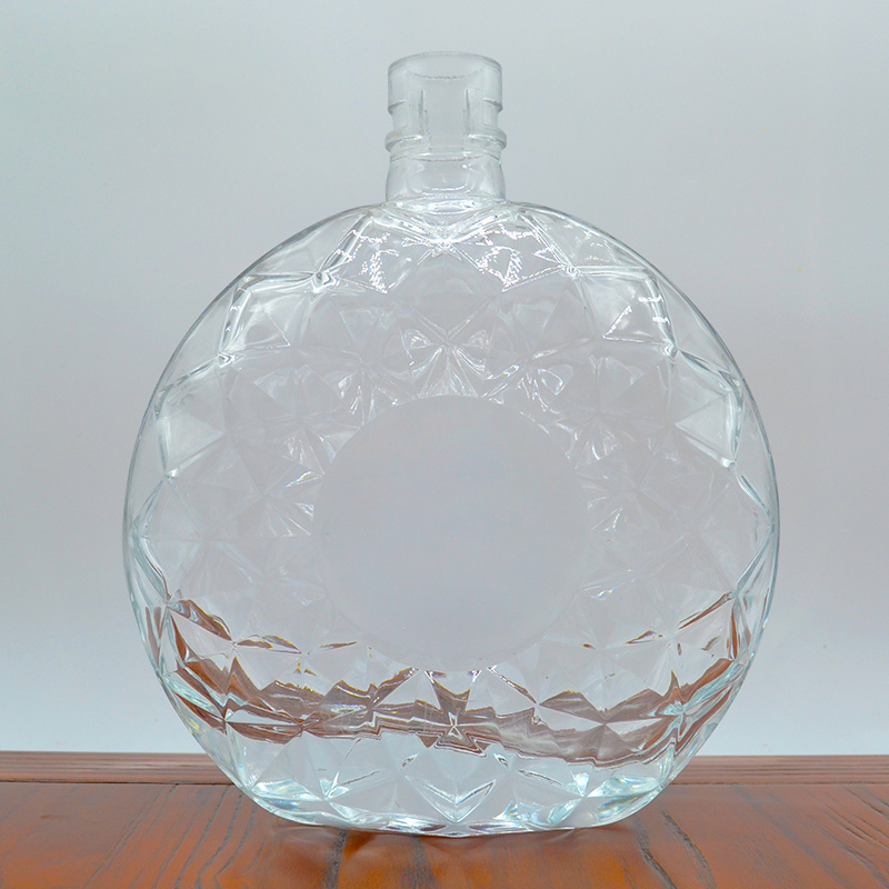 Wholesale extra white flint 750ml liquor bottles empty vodka spirits glass bottle