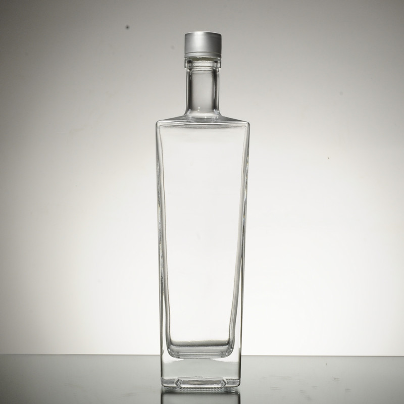 Wholesale 1000ml 100ML 700ml 750ml Square Glass Bottle 500ml Gin Whisky Vodka Wine Spirit Square bottle glass