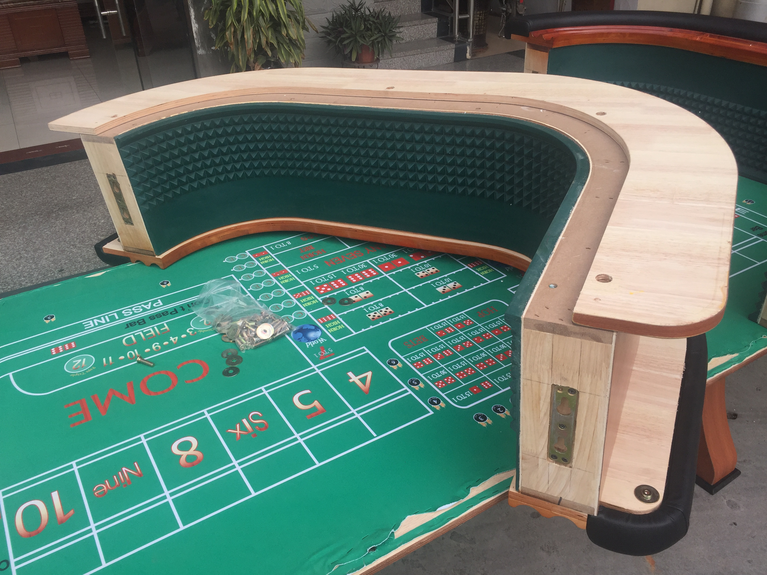 Premium Casino Professional Customization Deluxe Wood Gambling Craps Table