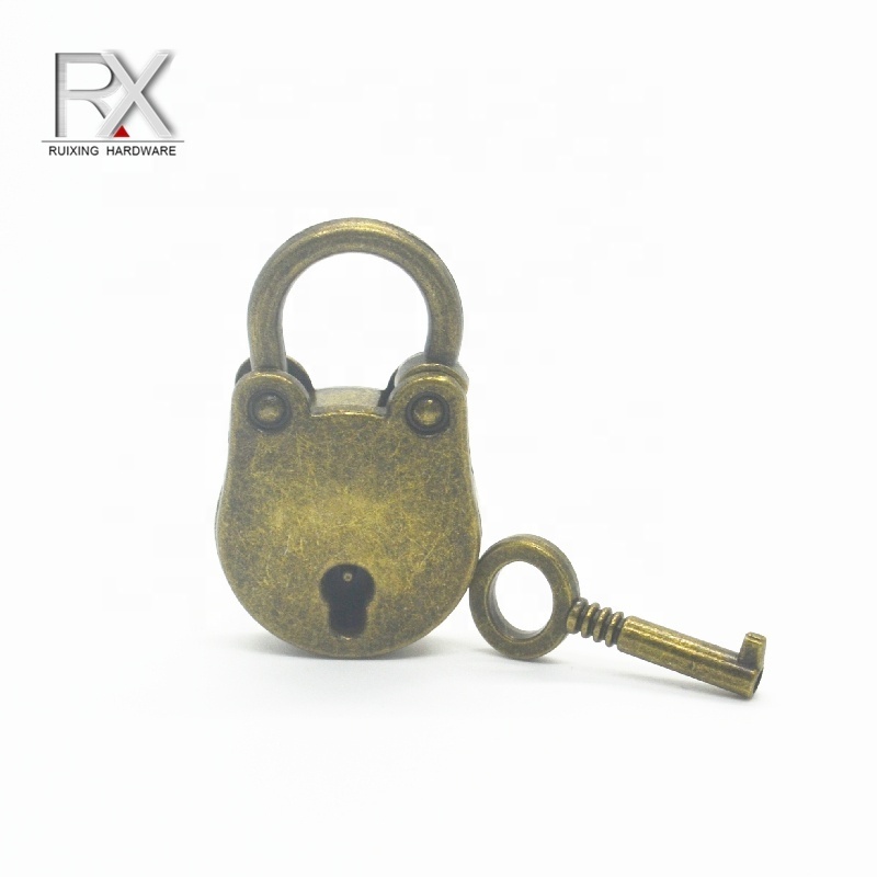 Antique brass metal alloy bag closure padlock with key bag lock Hanging jewelry box lock clasps latch for handbag luggage case