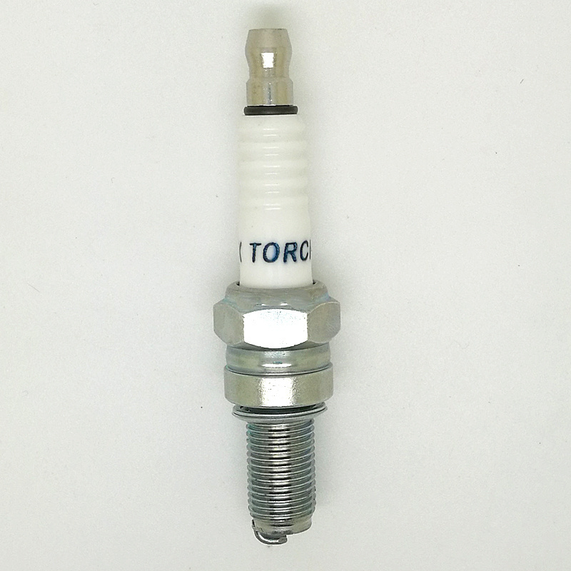 Best-selling torch motorcycle spark plug iridium adapts to yamh 125 to assist Loncin Jialing Qianjiang Zongshen scooter