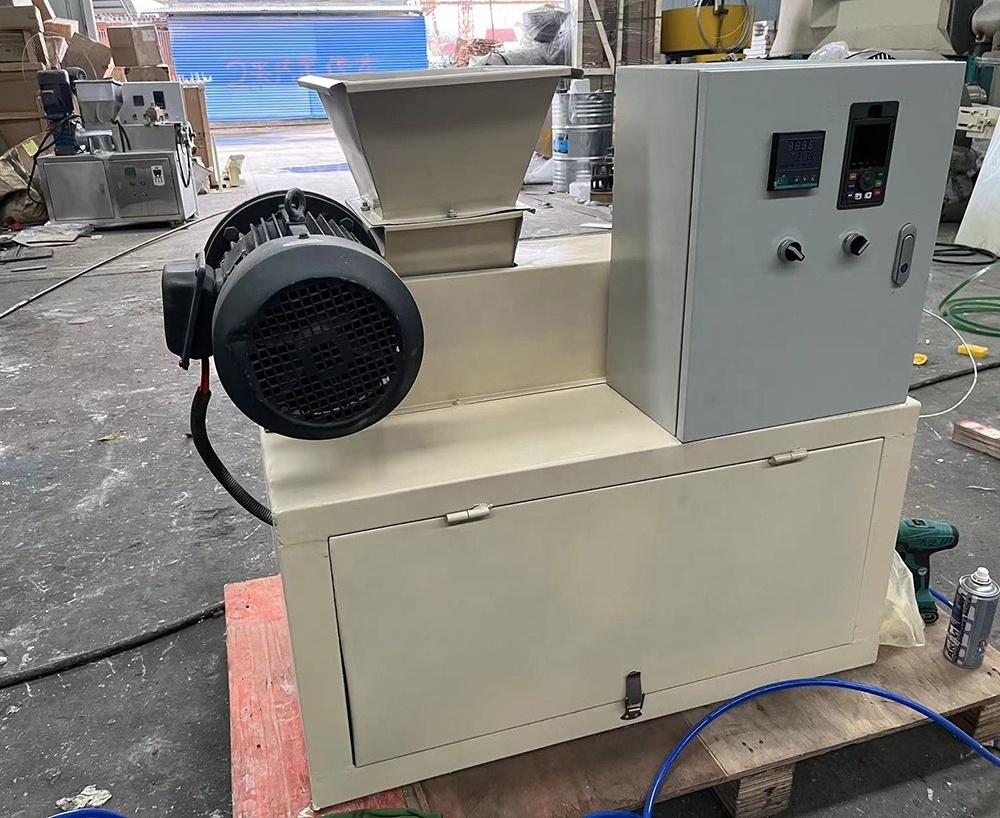 Bath Toilet Small Bar Soap Making Machine Soap strip molding machine for sale