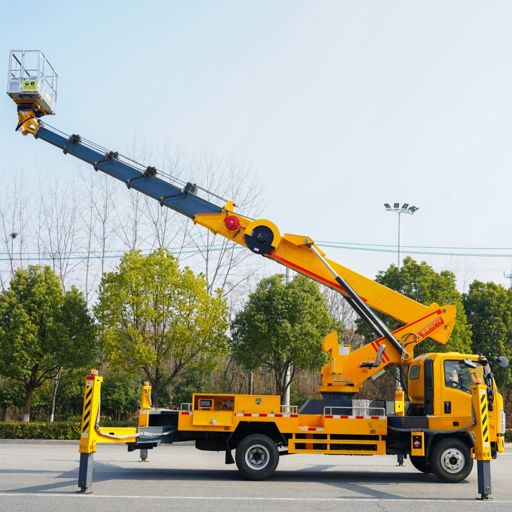 HOWO 4*2 32M Truck Mounted Aerial Work Platform High Aerial Operation Truck high lifting platform truck