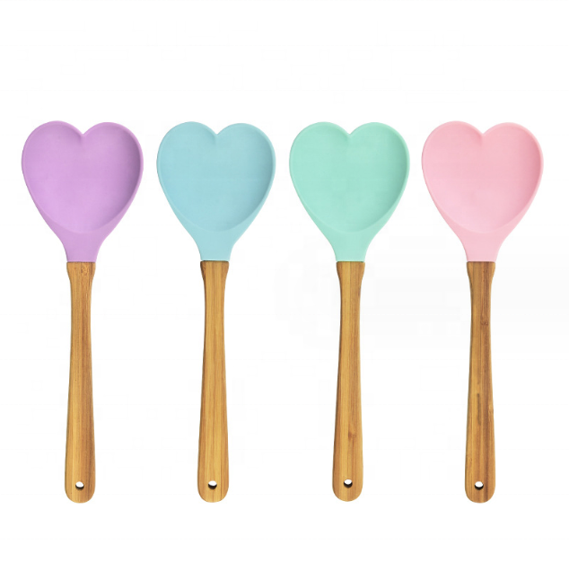 Cheap Valentine's day Heart Shaped Silicone Spatula With Wooden Handle For Baking Stirring Pastry Kitchen Utensil