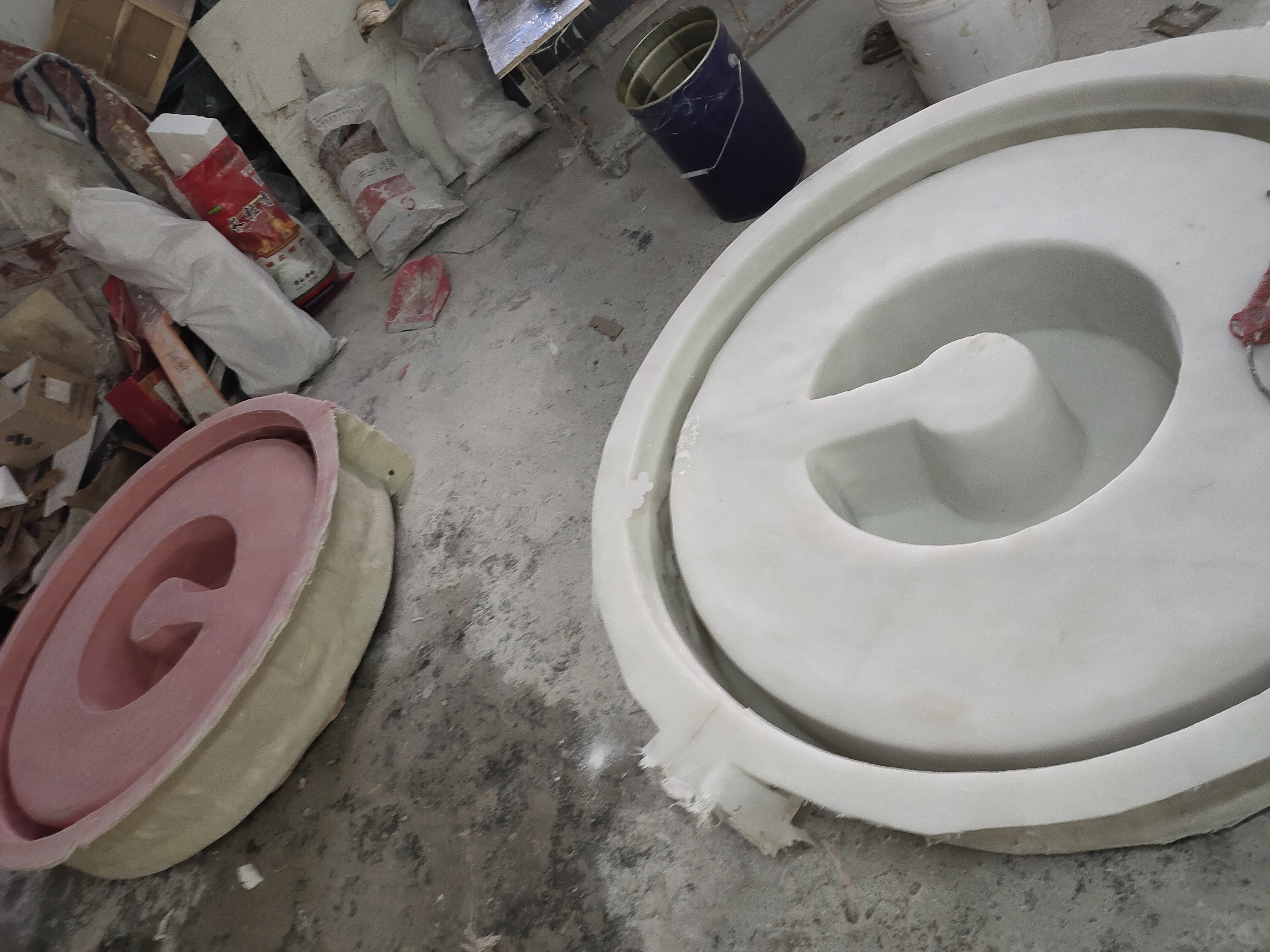 Concrete fiberglass silicone fountain Mold