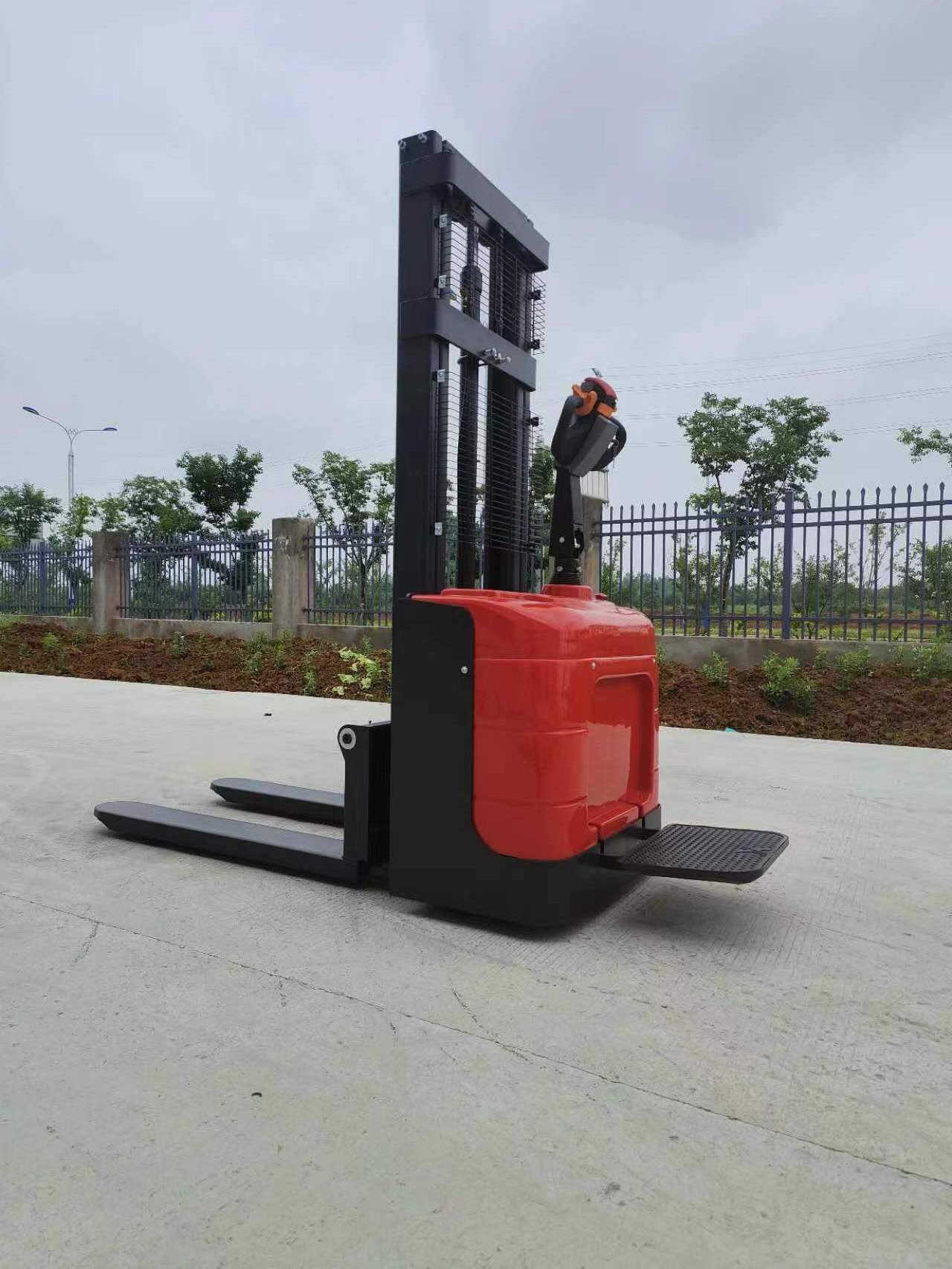 2 Ton Electric Stacker Standing Pallet Stacking Truck Forklift for Material Handling Equipment