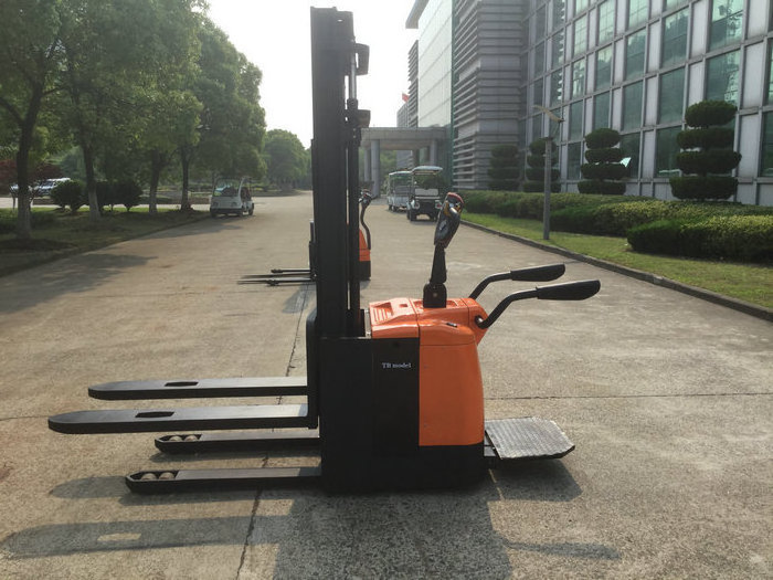 2 Ton Electric Stacker Standing Pallet Stacking Truck Forklift for Material Handling Equipment