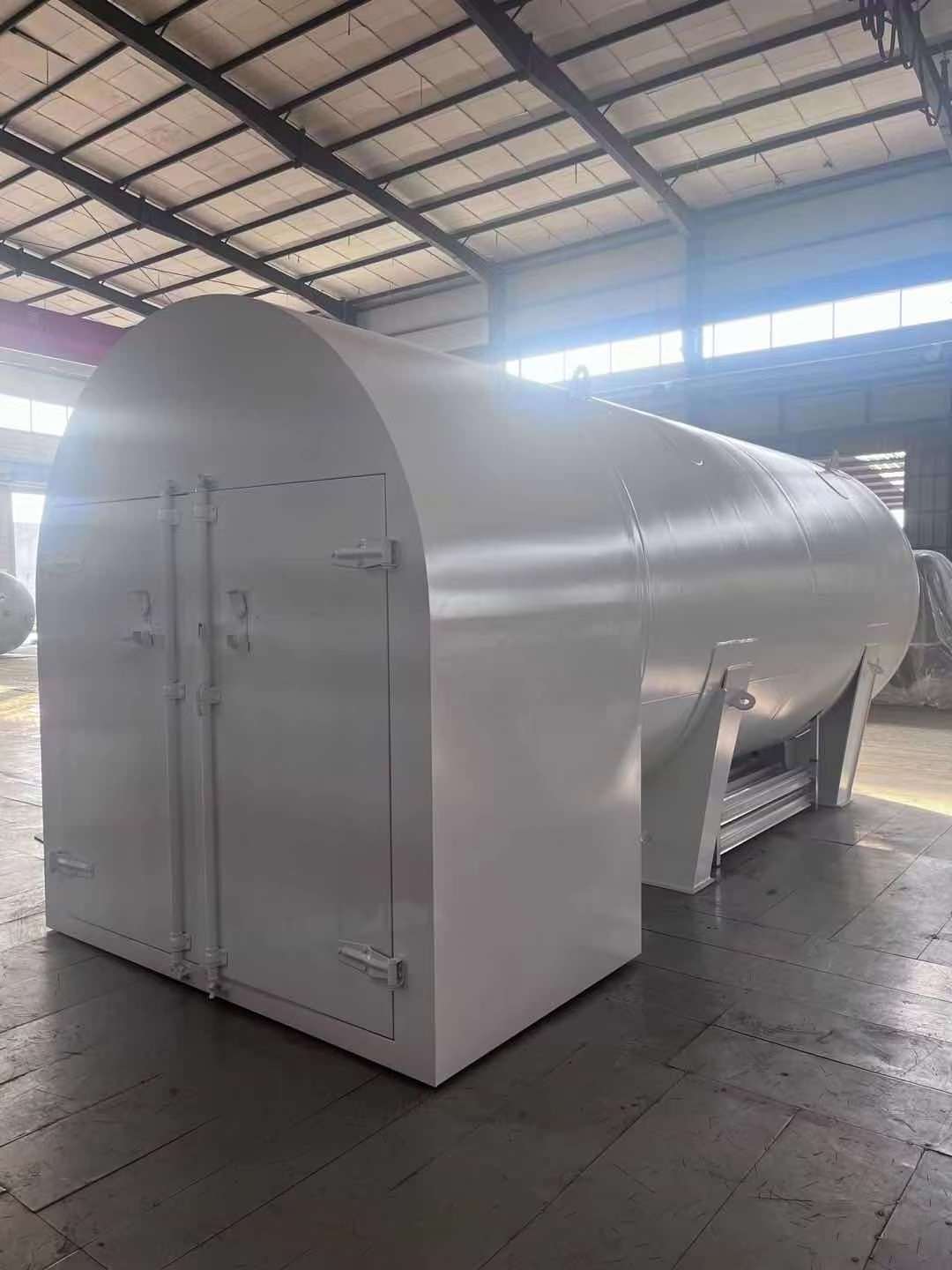 the latest high quality liquid nitrogen oxygen argon gas storage and transportation semi trailer cryogenic truck tank