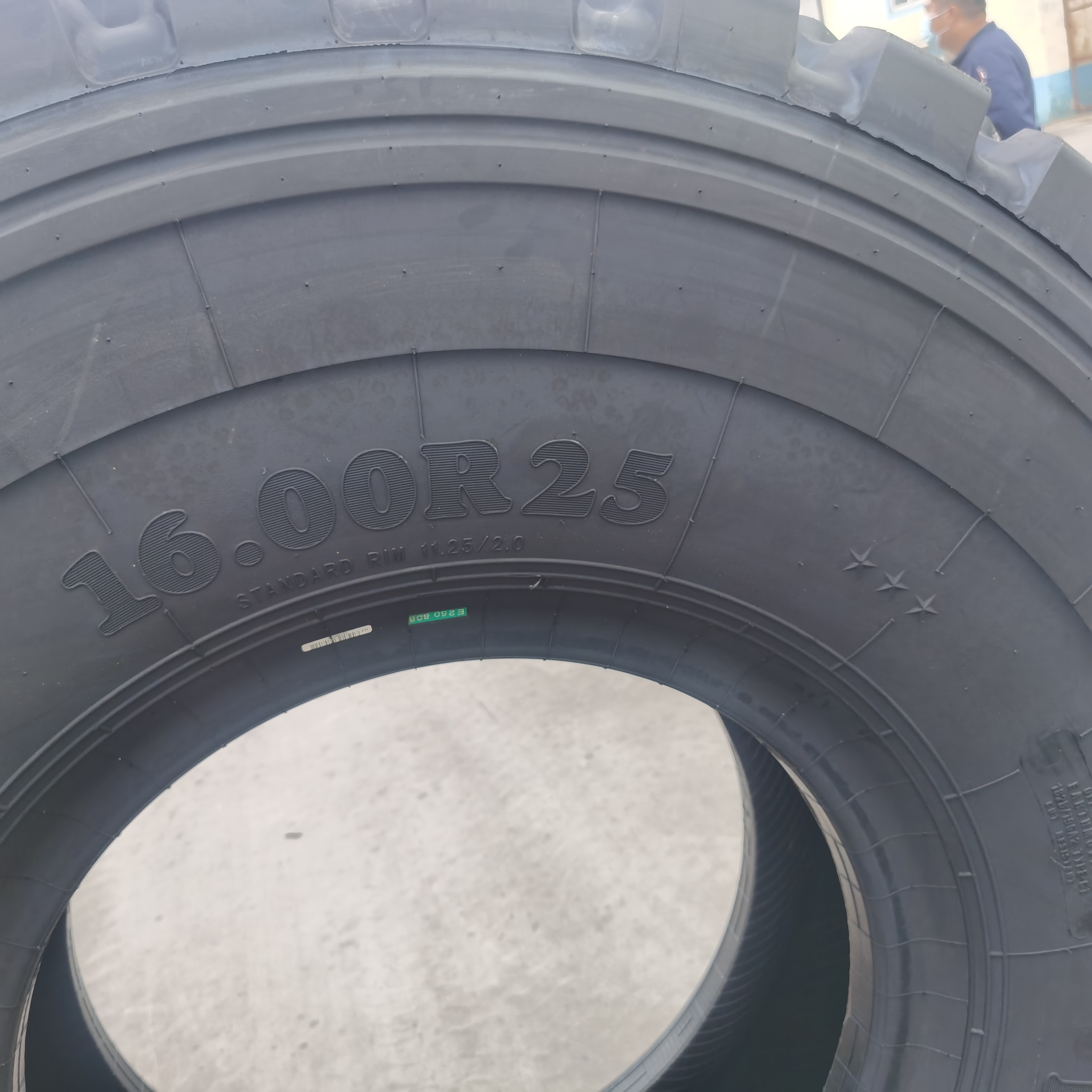 High quality 16R25 OTR tire offroad radial tires good price tyres