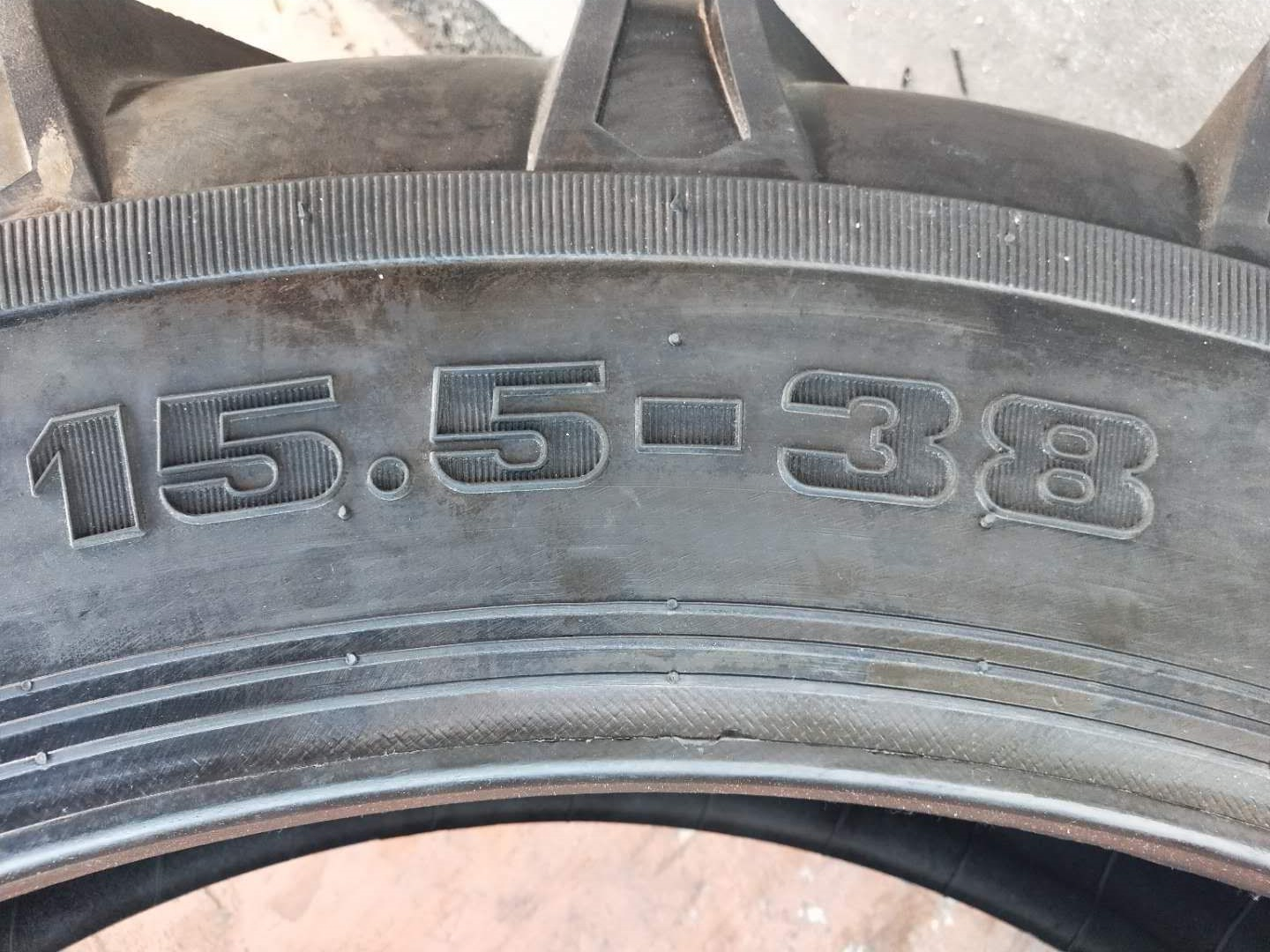 Chinese manufacturers make high quality rubber tires 15.5-38 solid agricultural off-road tires