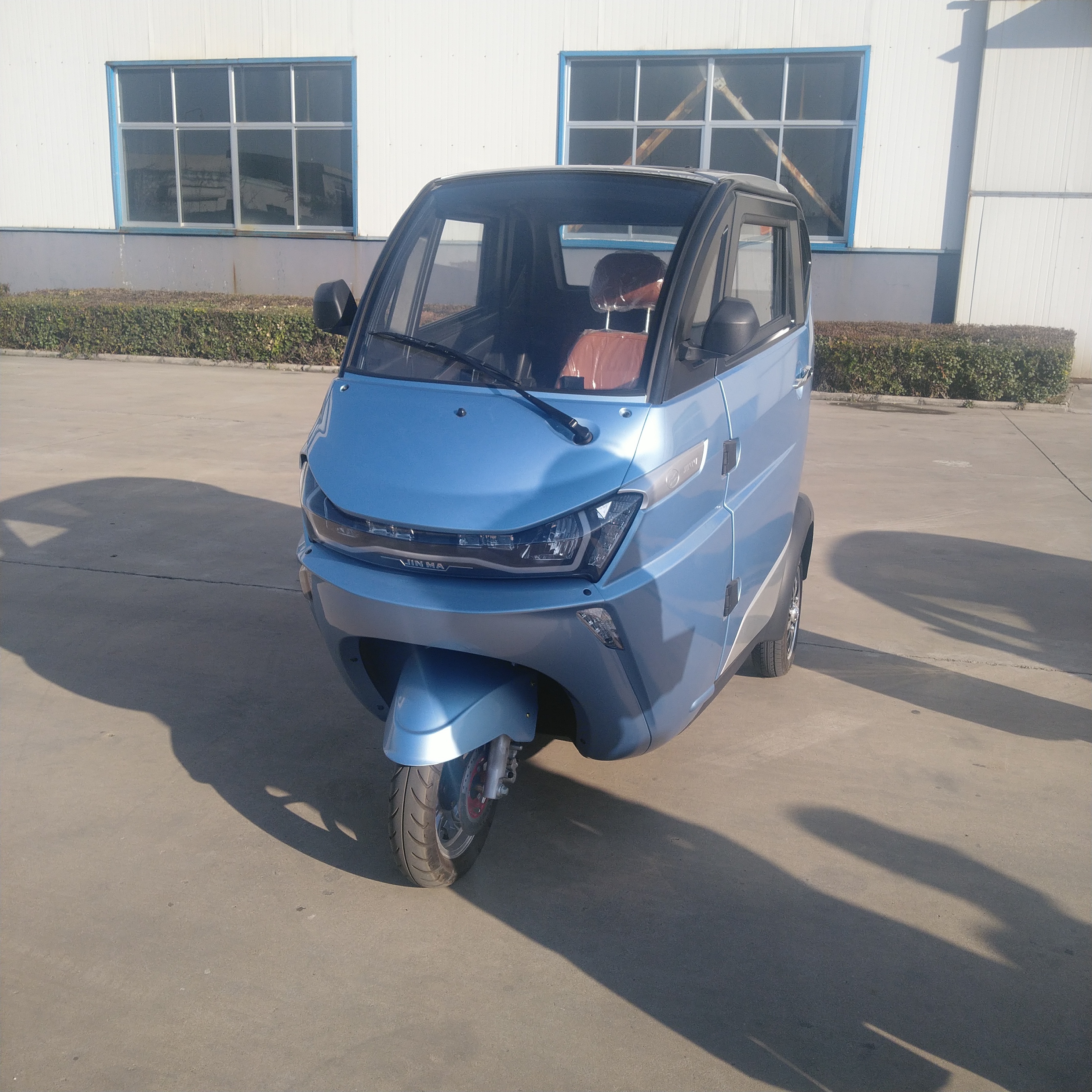 Factory price Chinese 3 wheel mini electric car for adult