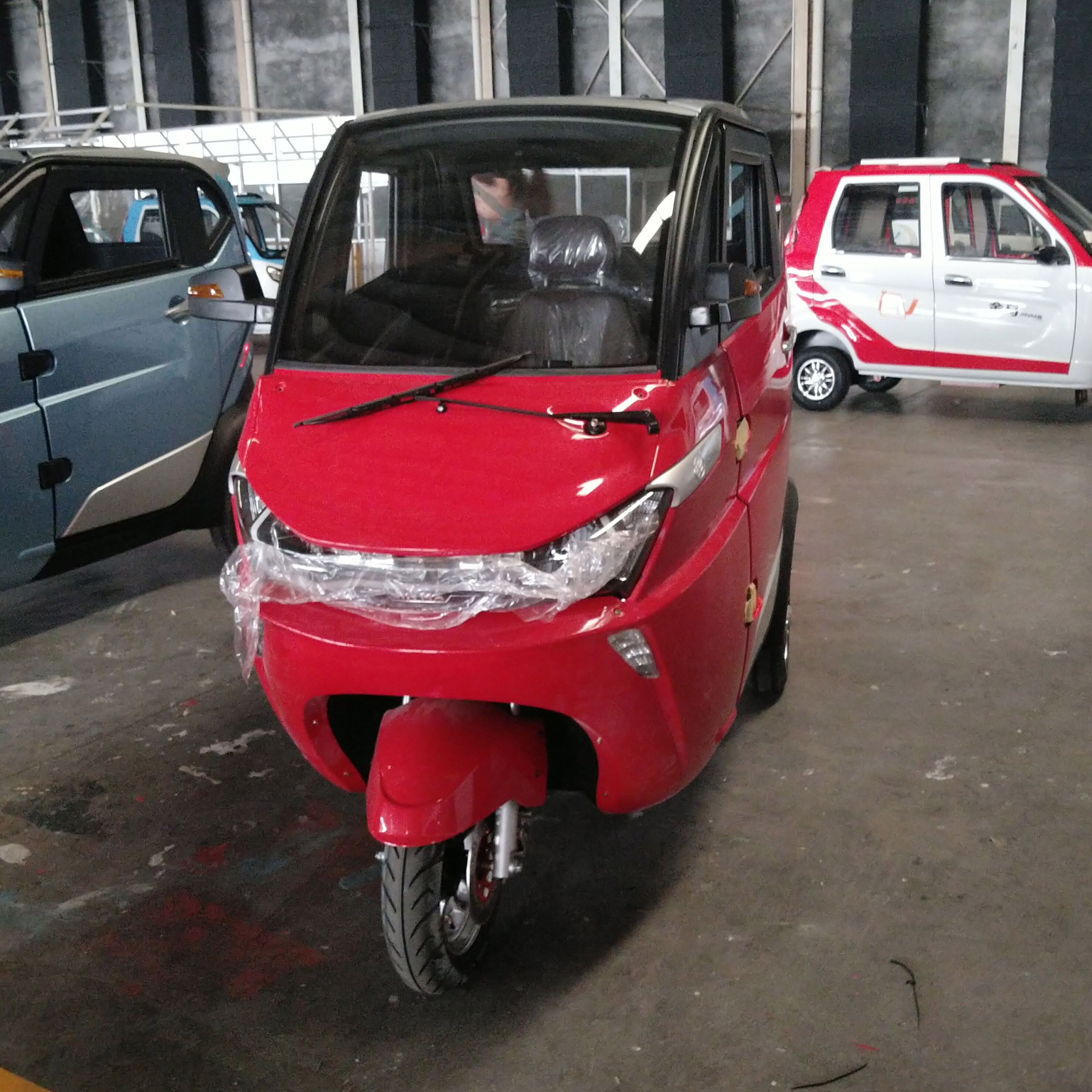 Factory price Chinese 3 wheel mini electric car for adult