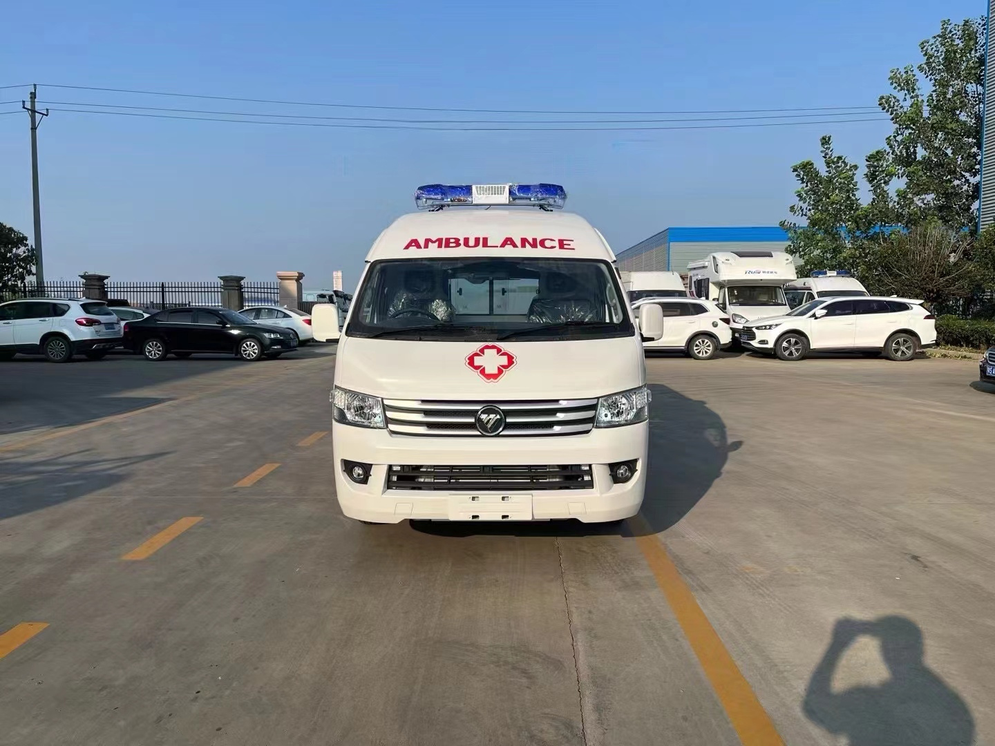 Low price Quality Factory Direct medical equipment Ambulances and ambulance equipment for sale