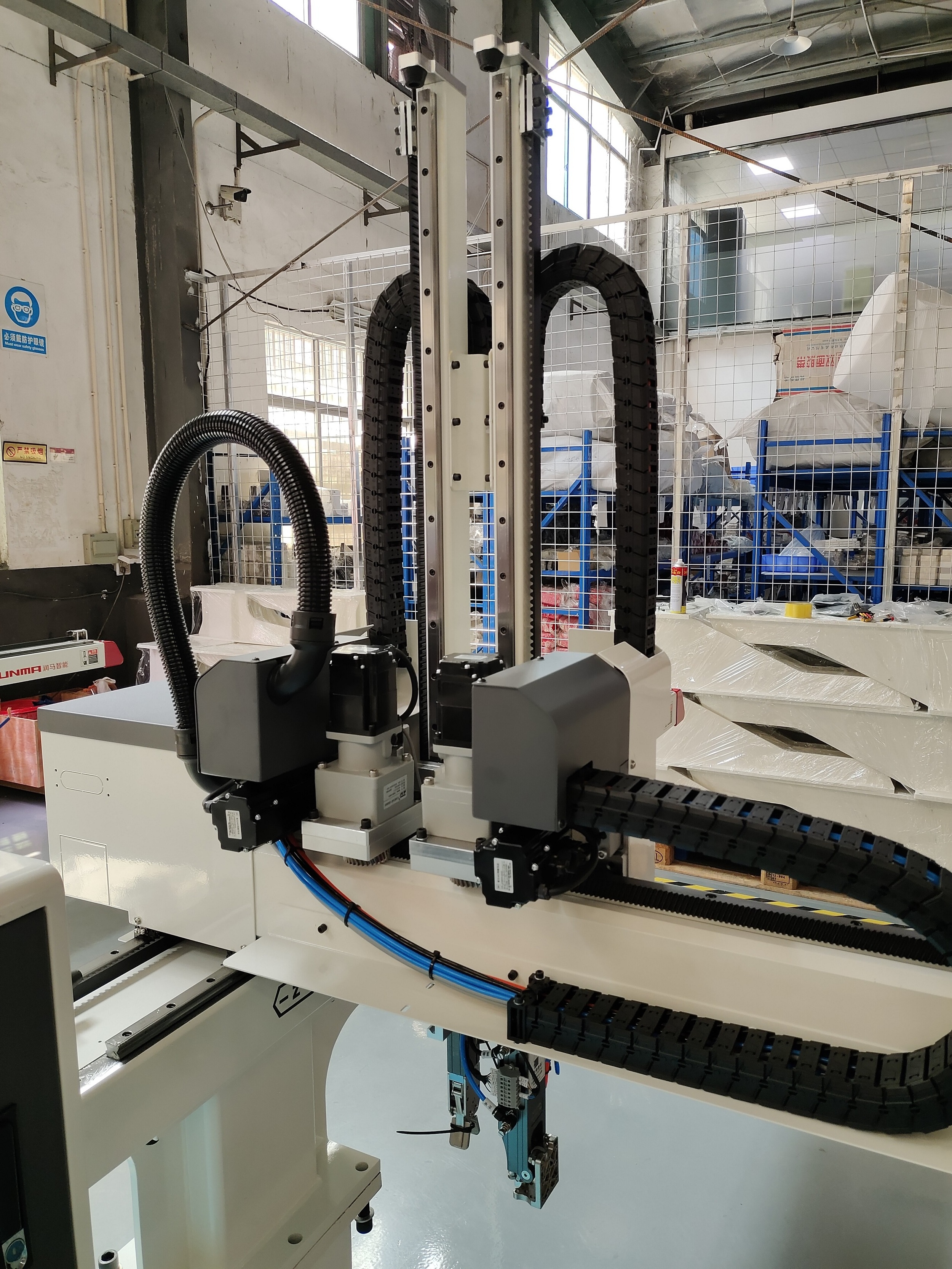 industrial lifting arm pick and place robot for electronic parts robots arm for automotive production