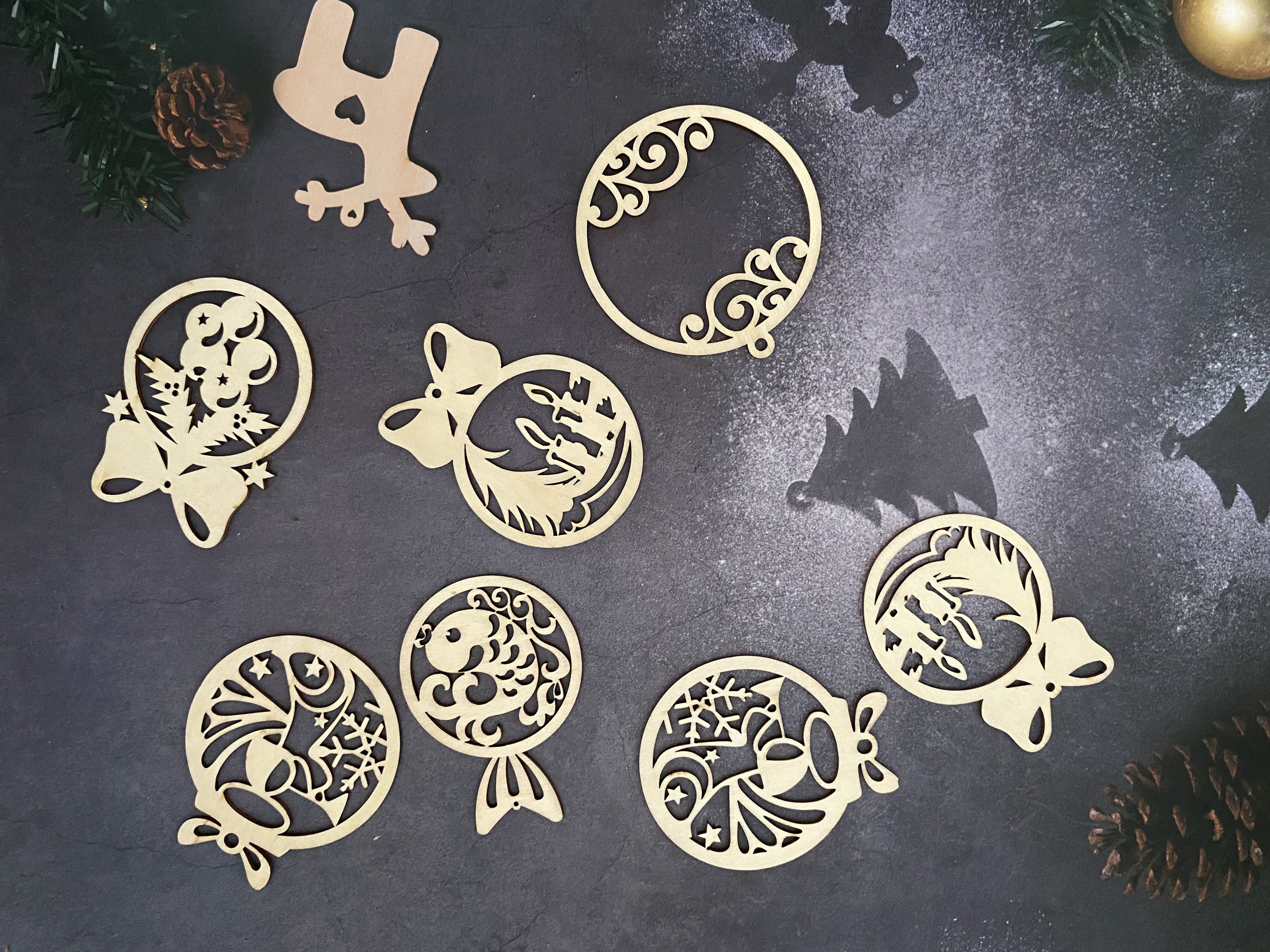 Custom Laser Cut Service Factory Basswood Plywood Art Designs Wholesale Laser Cut Wood Christmas Ornaments