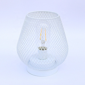 Brief round Metal Cage Table Lamp Battery Powered Cordless LED Lantern for Weddings Parties Home Decor Candle Holder