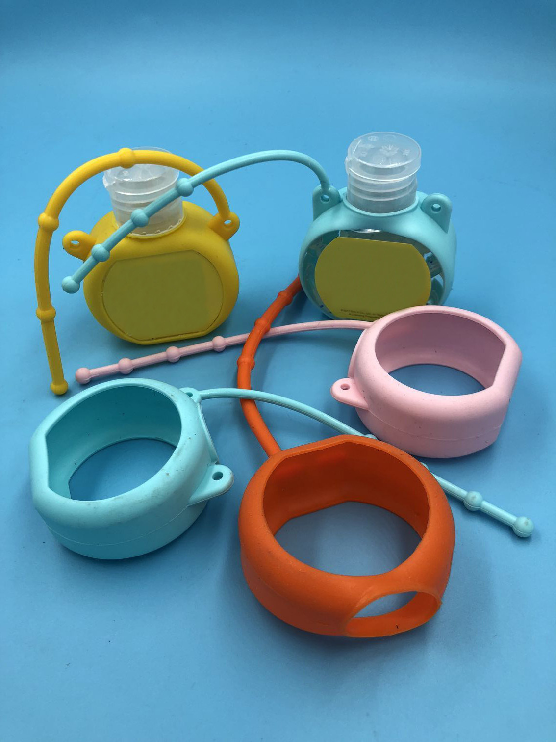 round plastic bottle in 30ML Hand Sanitizer gel pet Bottle silicone rubber holder and case