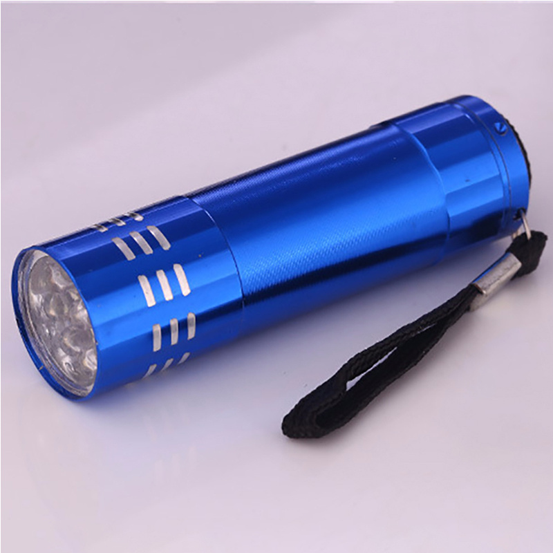 Customized Logo 3A Battery Keychain Mini Led Rechargeable Flashlight for Outdoor