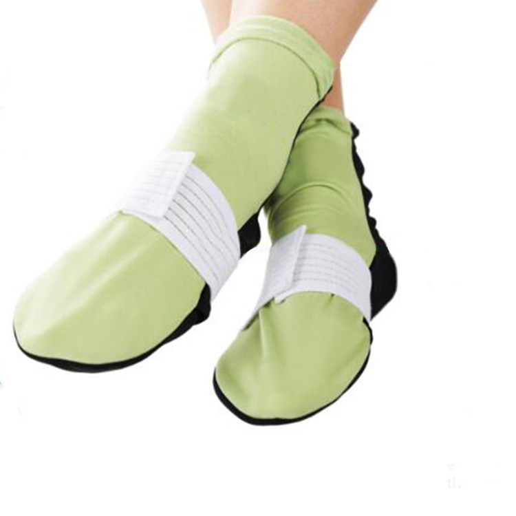 Compression Strap Ice Pack Socks Cooling Socks Gel Ice Treatment Cold Gel Socks for feet, Heels, Swelling, Arch Pain