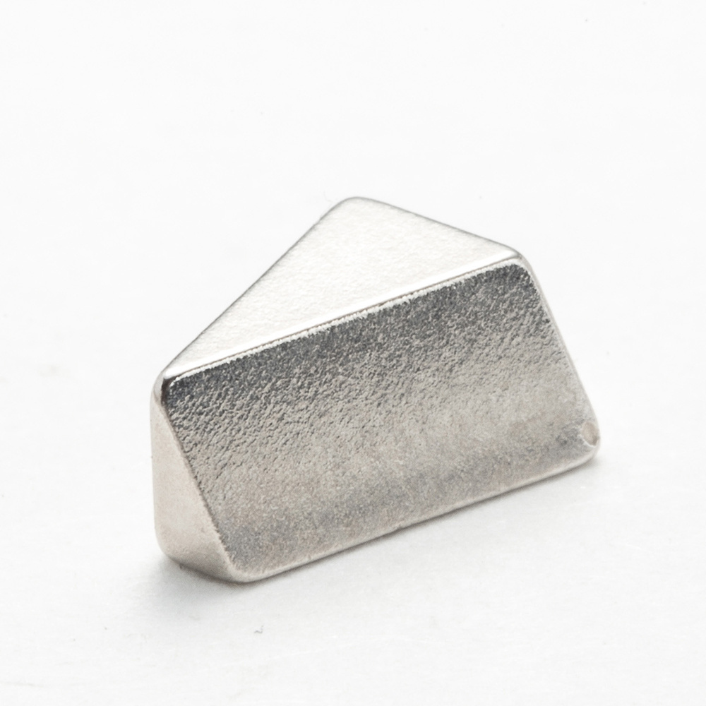 China Factory Custom Super Strong Waterproof Neodymium N52 Irregular Block Ndfeb Permanent Magnet