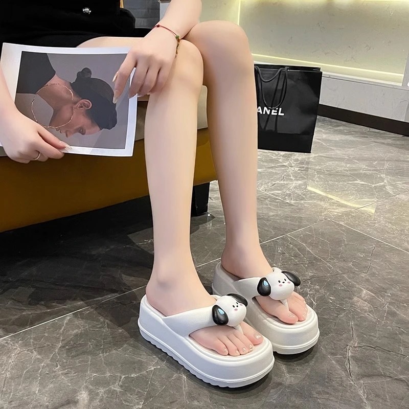 Ruunjoy 2023 girls Eva Slippers rubber slides cartoon Animal Design Sandals women Cute soft bottom Slippers beach EVA slipper