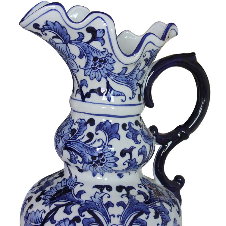 European Style Vase Ceramic Ornament Hand Painted Blue and White Teapot Ceramic Flower Vase home decors ceramics vases