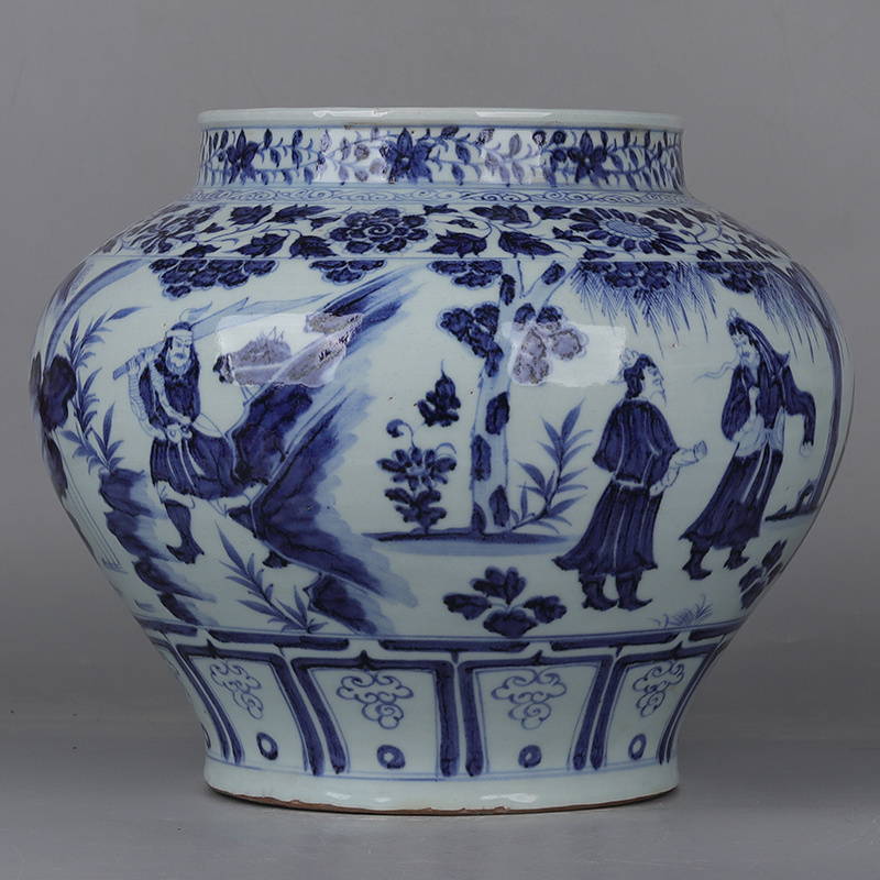 Customized manufacturer of blue and white porcelain vases and handicrafts with antique hand-painted figures in Jingdezhen